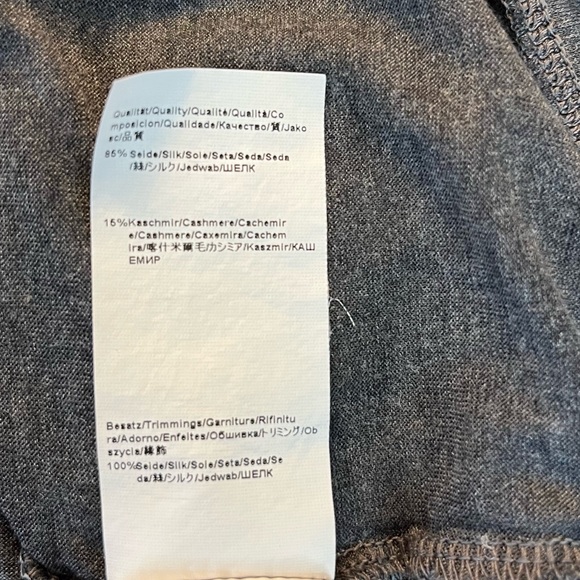 Boss Hugo Boss Top Silk & Cashmere Grey Long Sleeves V Neck Top Sz L EUC - Picture 8 of 11